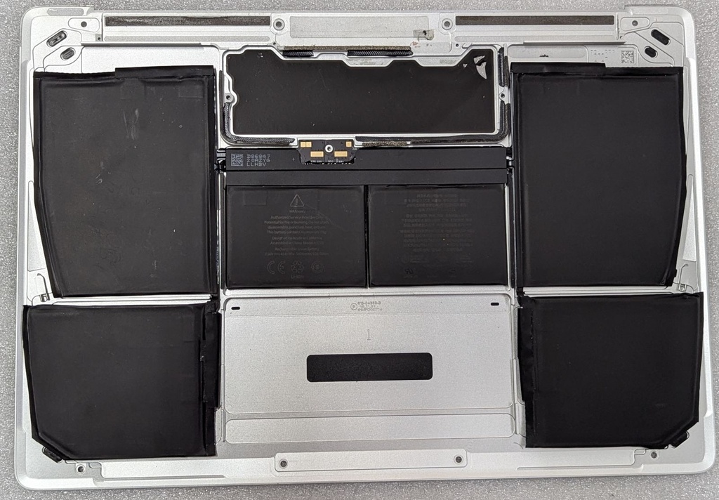 MacBook A1534 2017 - Bottom Cover with Battery